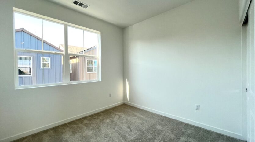 2606 E Hyde Paseo - Ontario - California - 3 bed, 2.5 bath rental property
