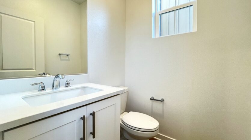 2606 E Hyde Paseo - Ontario - California - 3 bed, 2.5 bath rental property