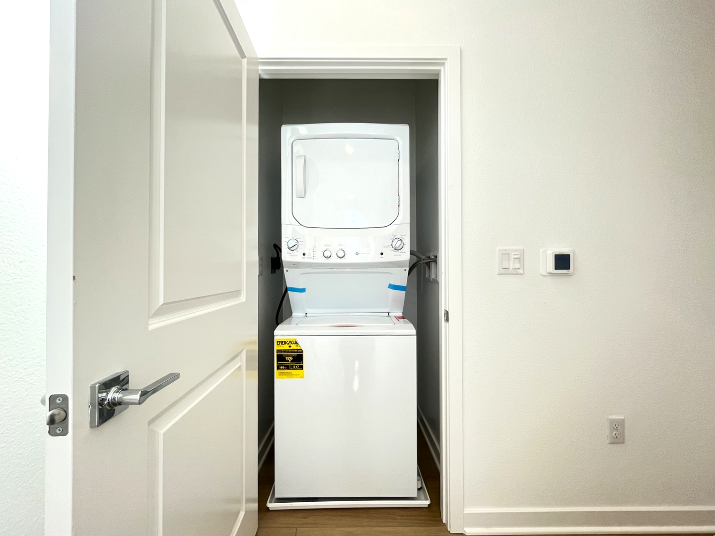 2606 E Hyde Paseo - Ontario - California - 3 bed, 2.5 bath rental property