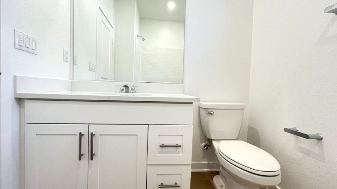 2606 E Hyde Paseo - Ontario - California - 3 bed, 2.5 bath rental property