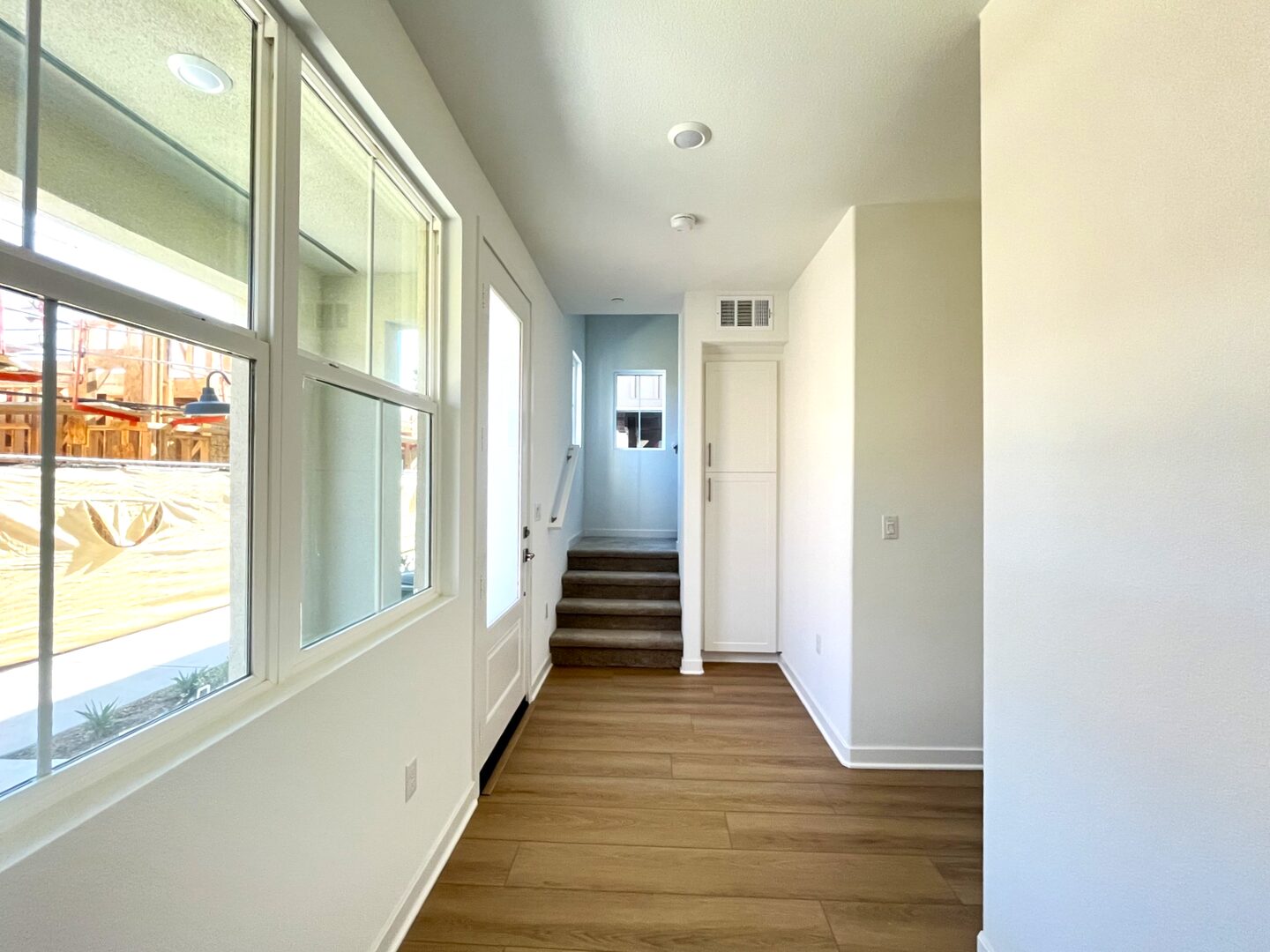 2606 E Hyde Paseo - Ontario - California - 3 bed, 2.5 bath rental property