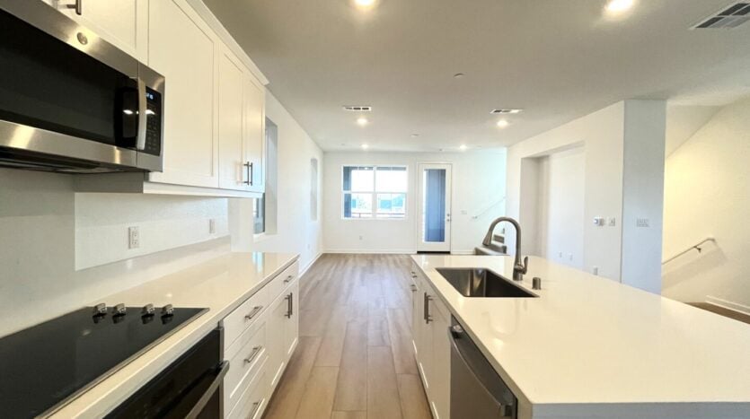 2606 E Hyde Paseo - Ontario - California - 3 bed, 2.5 bath rental property