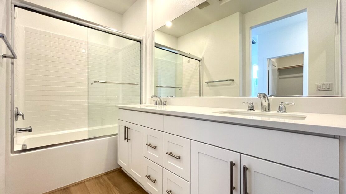 2606 E Hyde Paseo - Ontario - California - 3 bed, 2.5 bath rental property