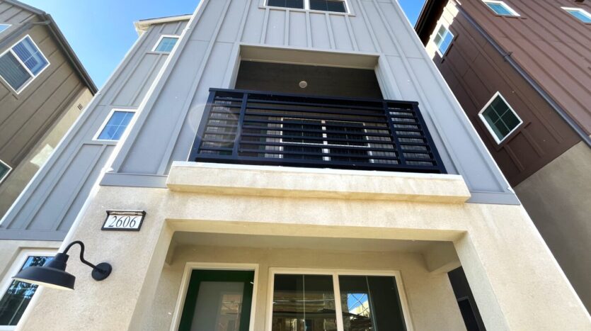 2606 E Hyde Paseo - Ontario - California - 3 bed, 2.5 bath rental property