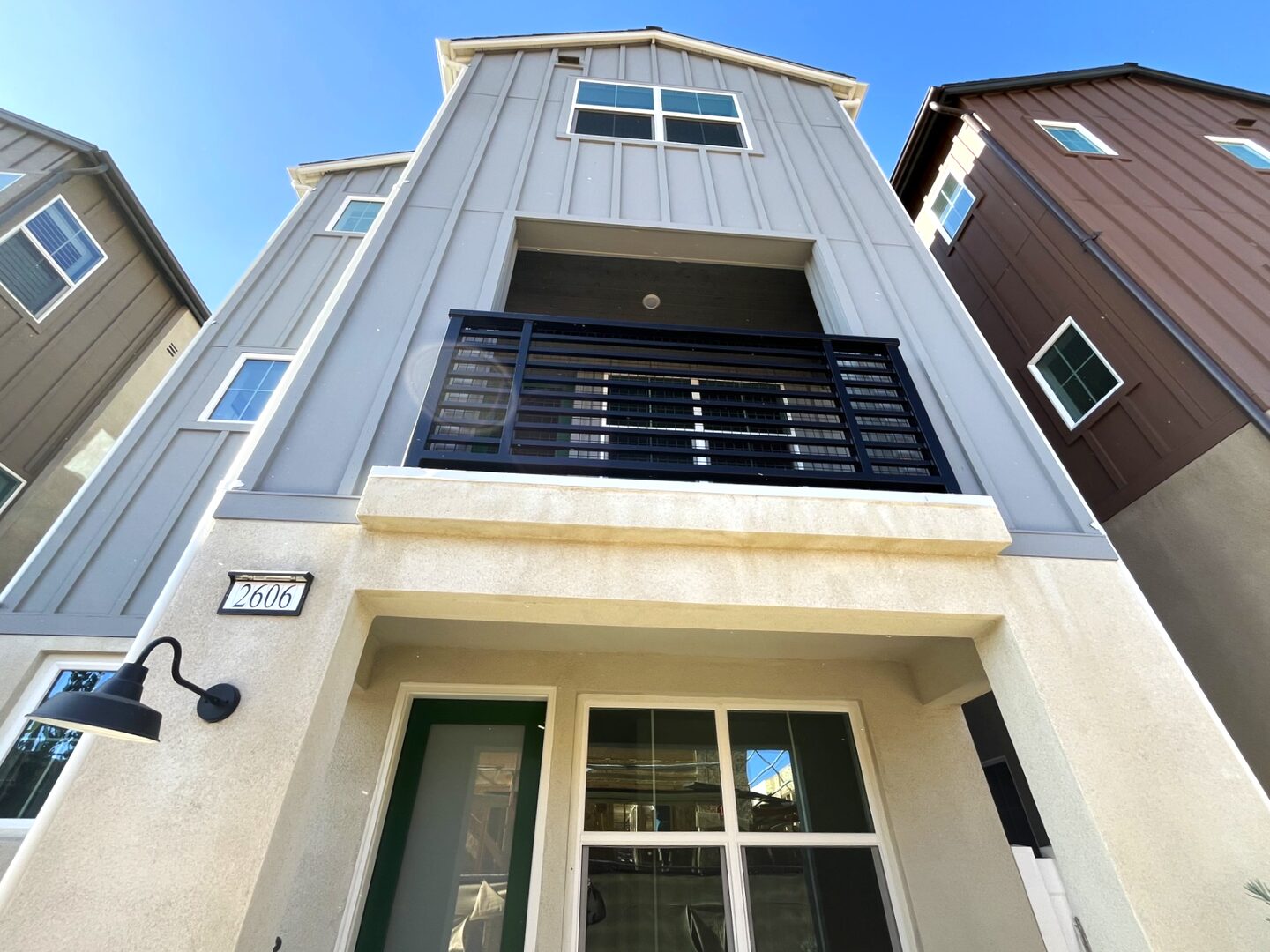 2606 E Hyde Paseo - Ontario - California - 3 bed, 2.5 bath rental property