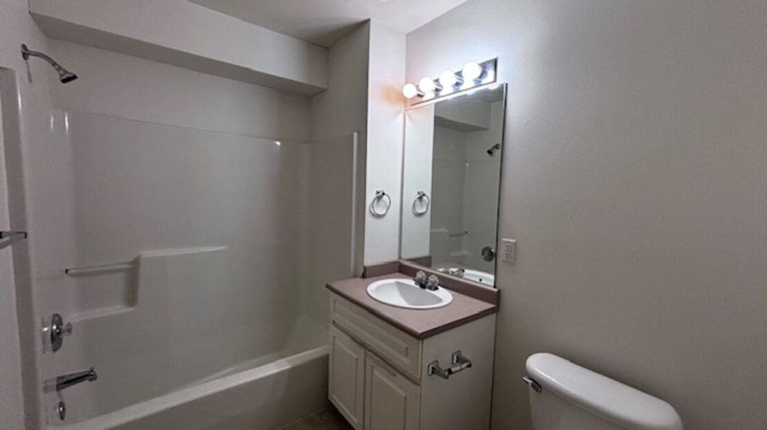 2719 - 2723 West Maplewood Avenue - Bellingham - Washington - 2 bed, 1 bath rental property