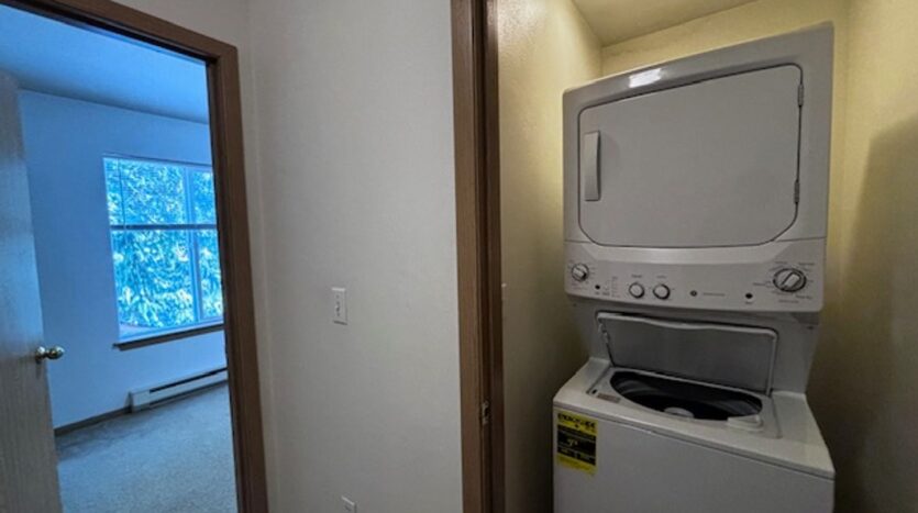 2719 - 2723 West Maplewood Avenue - Bellingham - Washington - 2 bed, 1 bath rental property