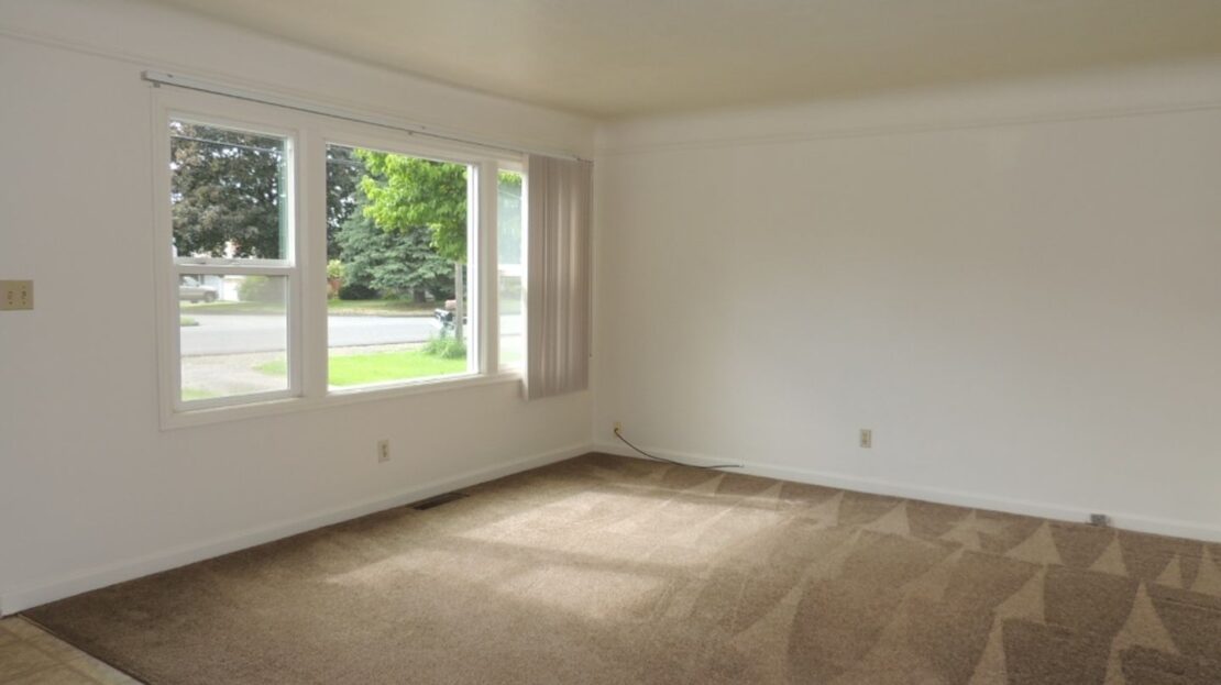 2724 SE 164th Ave. - Portland - Oregon - 2 bed, 1 bath rental property