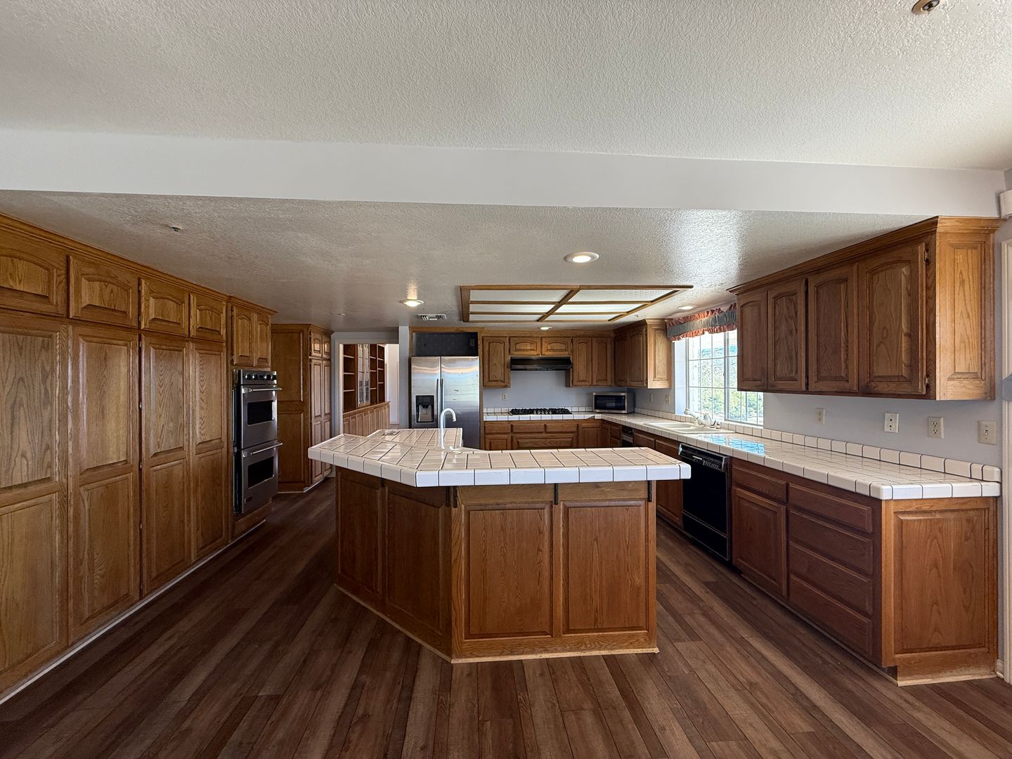 2747 Sand Creek Dr. - Acton - California - 5 bed, 3.5 bath rental property