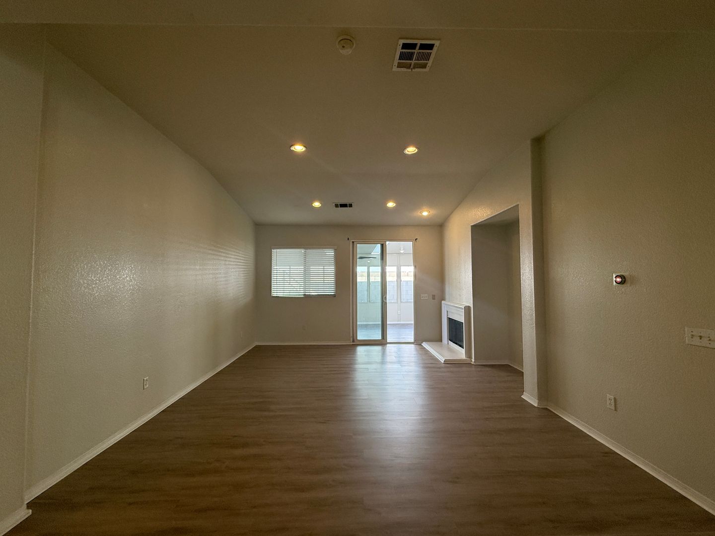 2751 Garnet Ln - Lancaster - California - 3 bed, 2 bath rental property