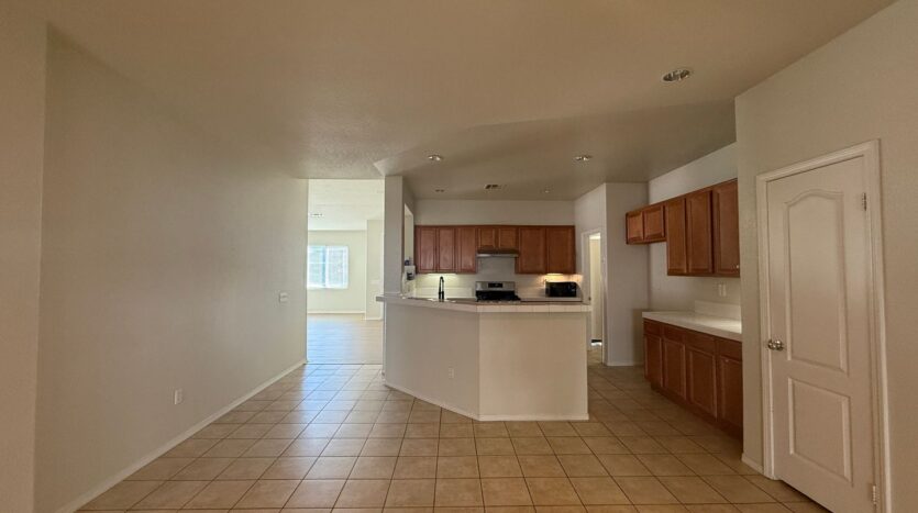 2751 Garnet Ln - Lancaster - California - 3 bed, 2 bath rental property
