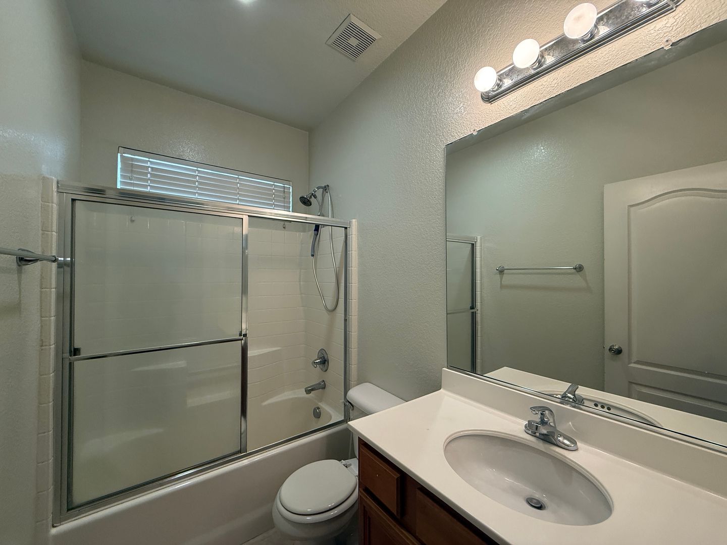 2751 Garnet Ln - Lancaster - California - 3 bed, 2 bath rental property