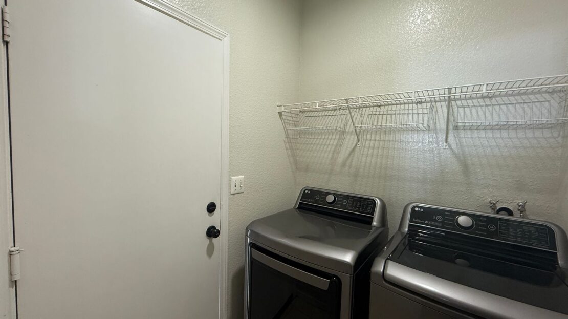 2751 Garnet Ln - Lancaster - California - 3 bed, 2 bath rental property