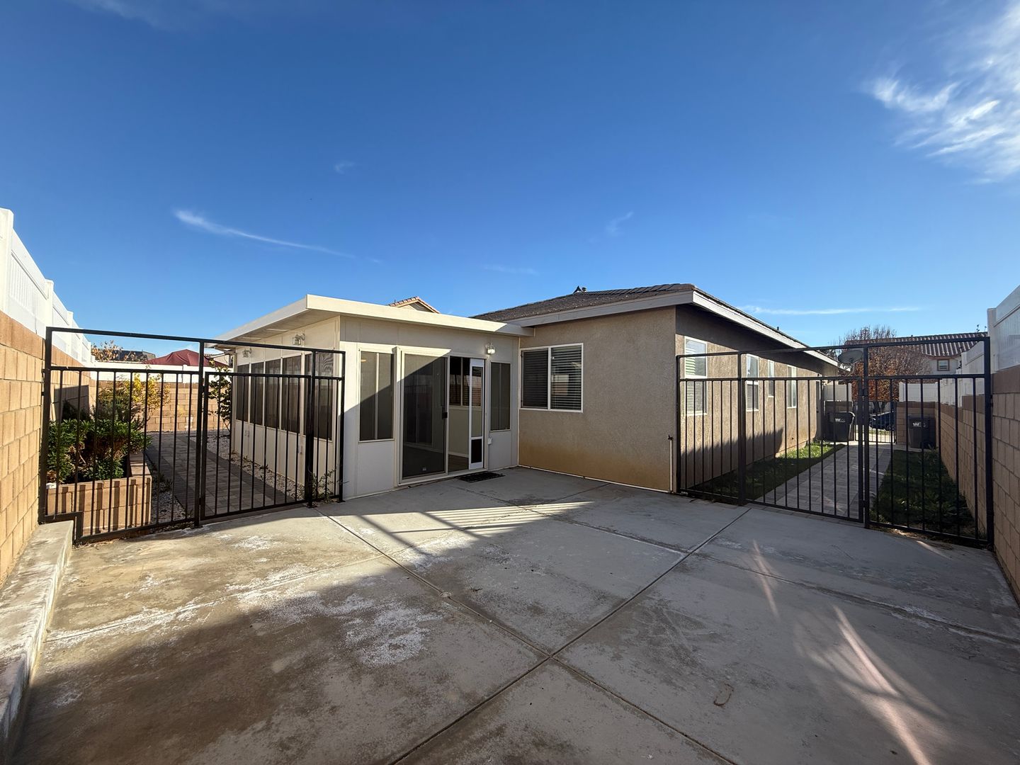 2751 Garnet Ln - Lancaster - California - 3 bed, 2 bath rental property