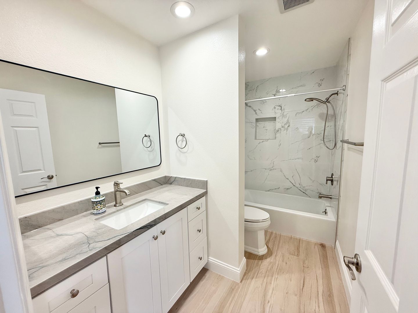 27891 Mazagon #123 - Mission Viejo - California - 2 bed, 2 bath rental property