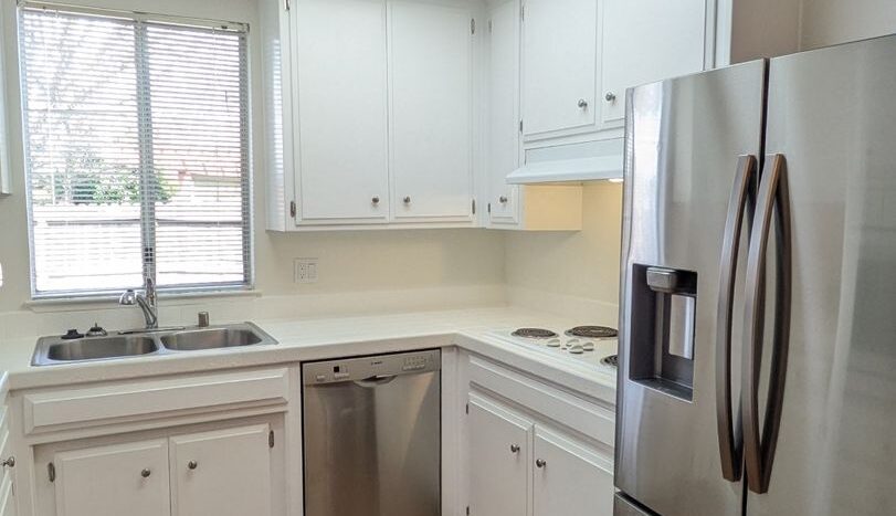 2840 Sarina Ct - Sacramento - California - 3 bed, 2 bath rental property