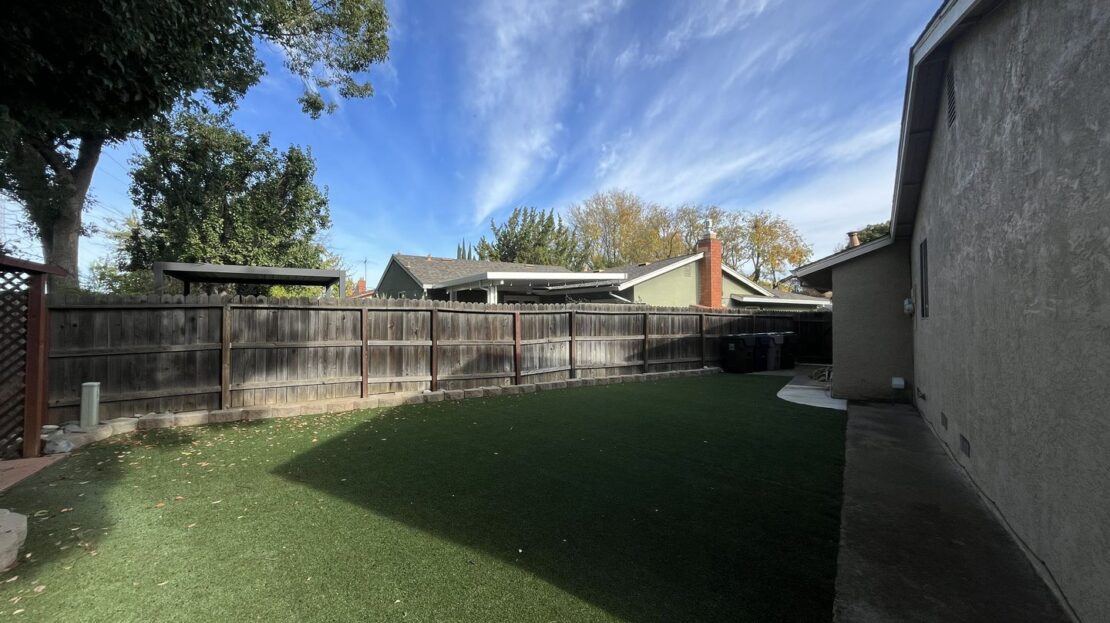 2840 Sarina Ct - Sacramento - California - 3 bed, 2 bath rental property