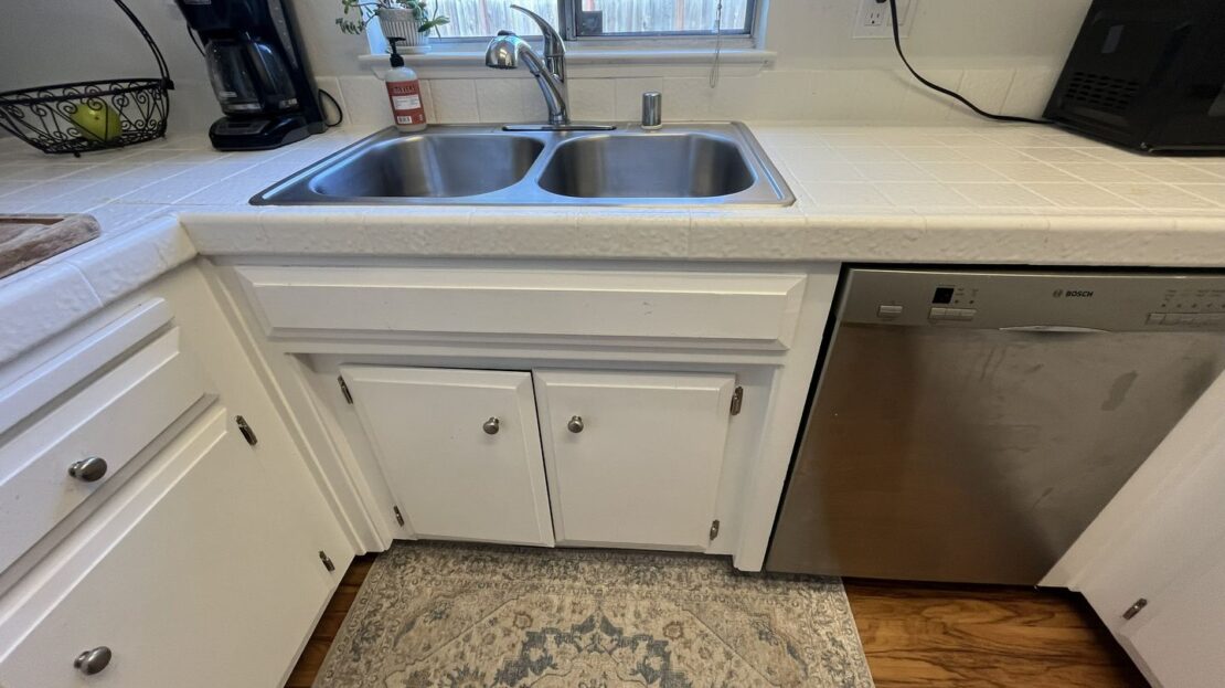 2840 Sarina Ct - Sacramento - California - 3 bed, 2 bath rental property