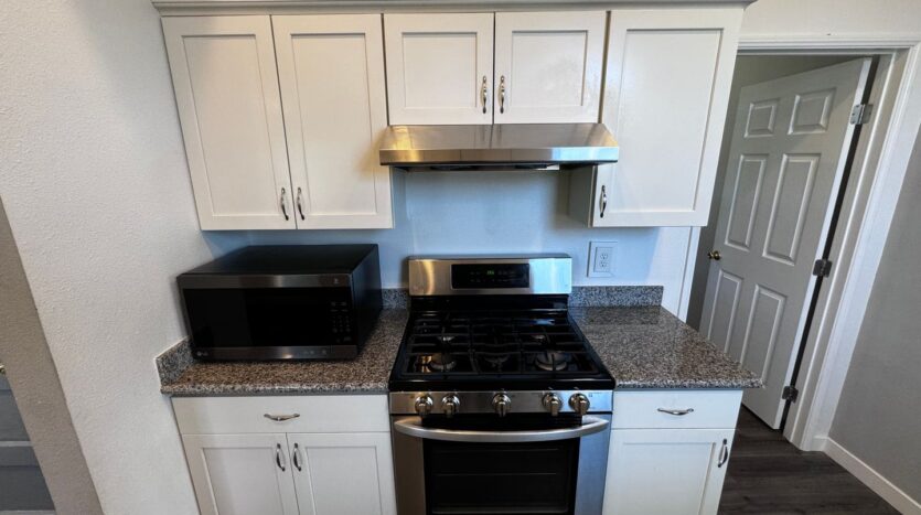 2846 E 9th Street - Oakland - California - 3 bed, 2 bath rental property