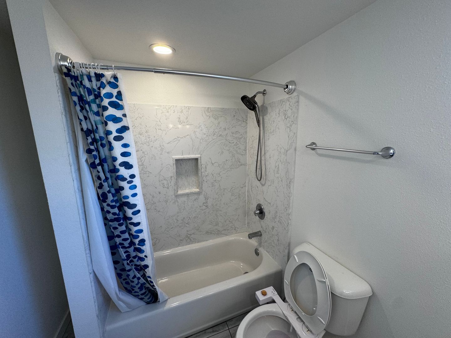 2846 E 9th Street - Oakland - California - 3 bed, 2 bath rental property