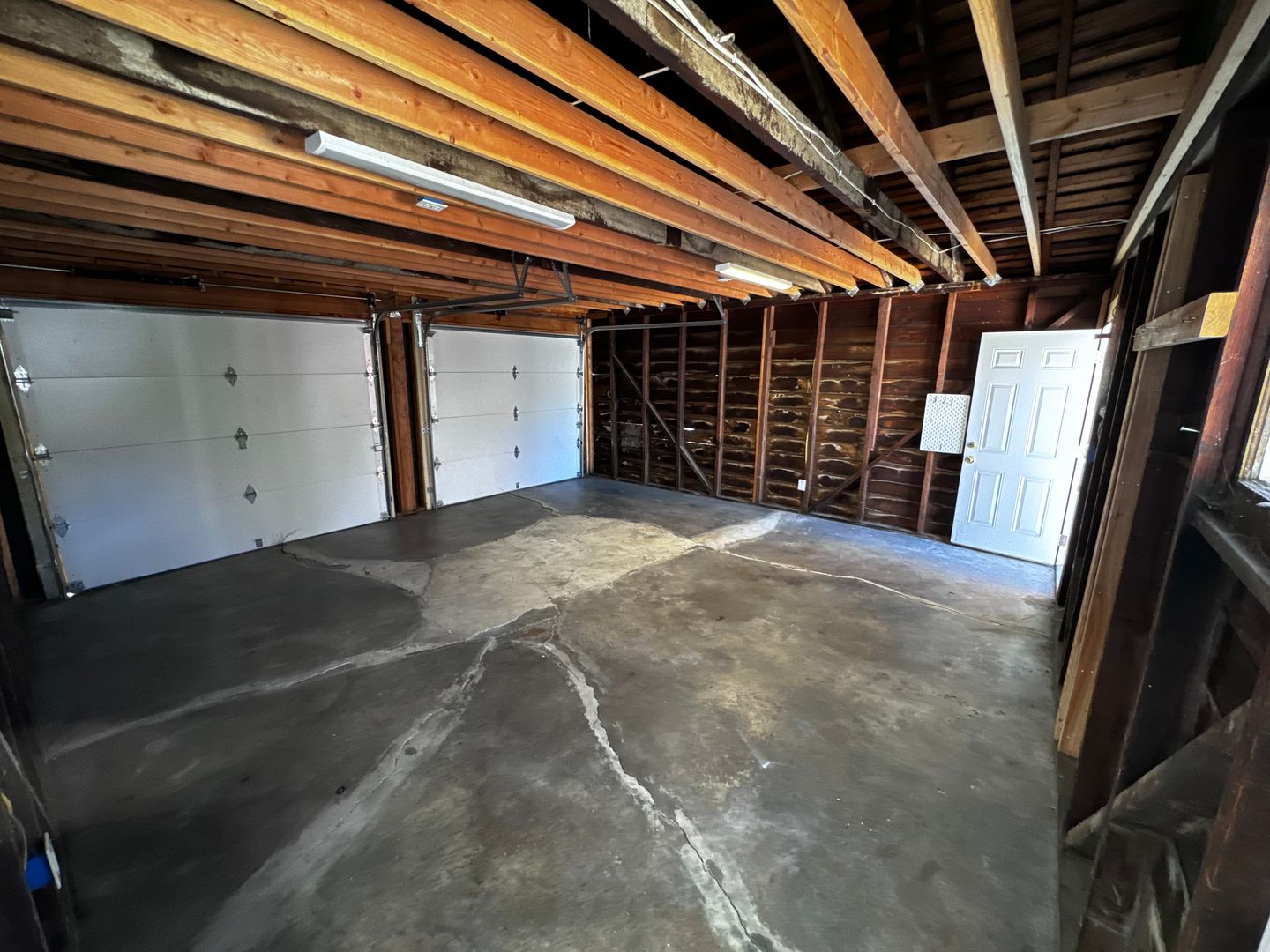 2846 E 9th Street - Oakland - California - 3 bed, 2 bath rental property