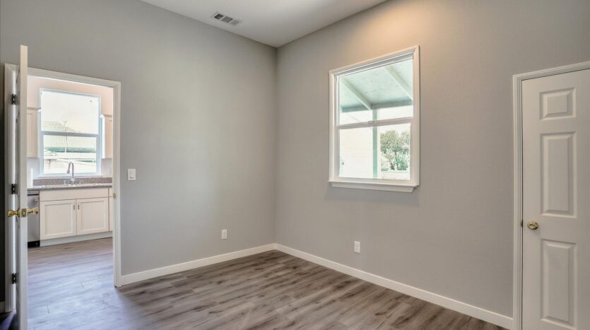 2846 E 9th Street - Oakland - California - 3 bed, 2 bath rental property