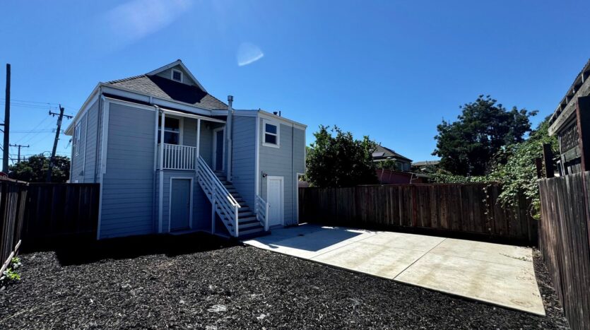 2846 E 9th Street - Oakland - California - 3 bed, 2 bath rental property