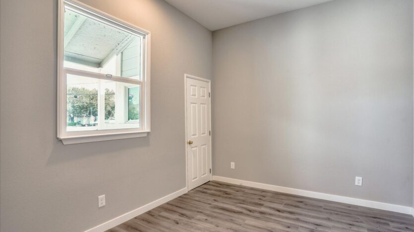 2846 E 9th Street - Oakland - California - 3 bed, 2 bath rental property