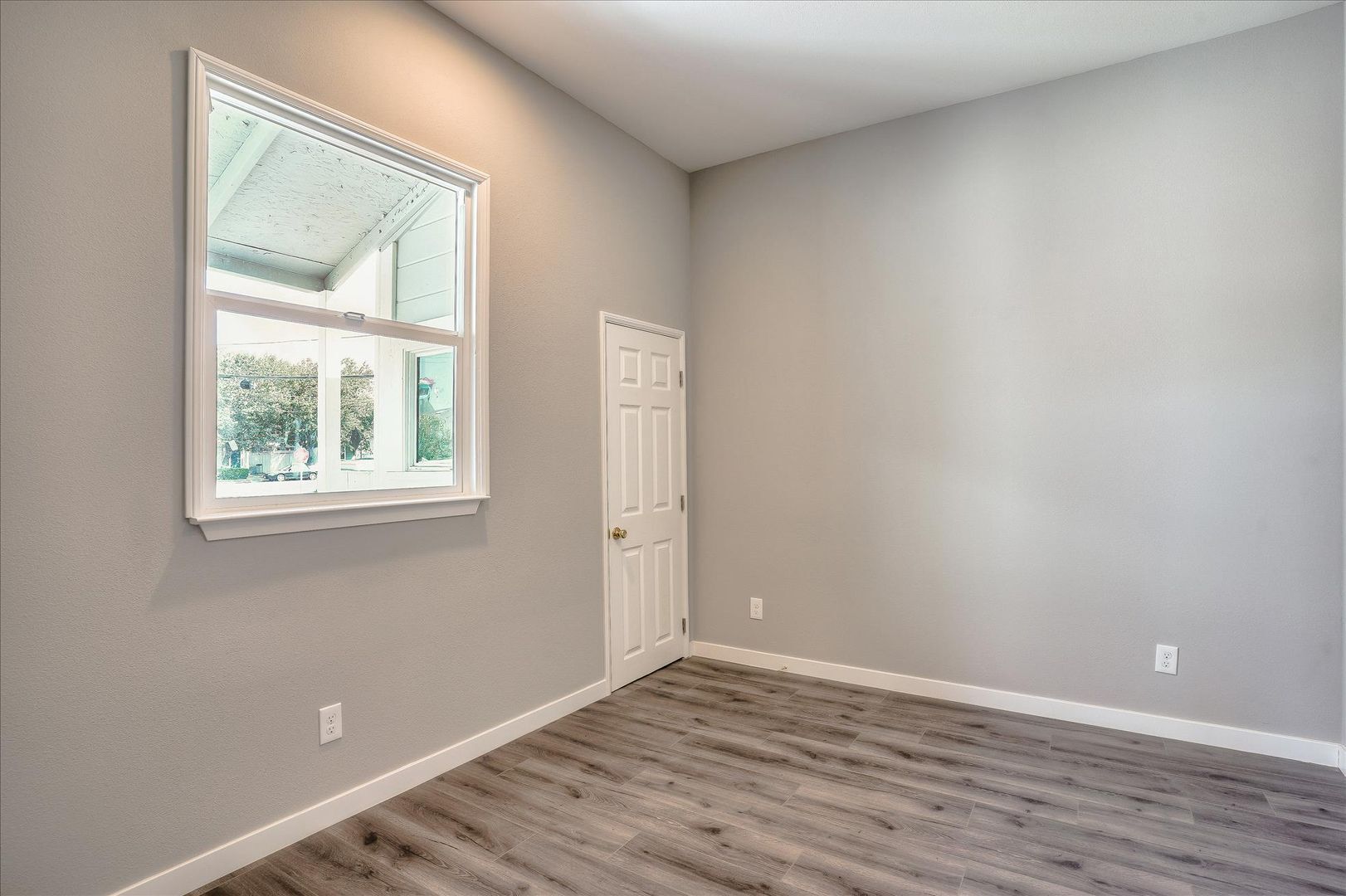 2846 E 9th Street - Oakland - California - 3 bed, 2 bath rental property