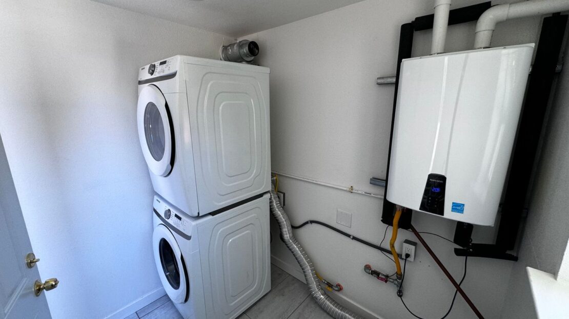 2846 E 9th Street - Oakland - California - 3 bed, 2 bath rental property