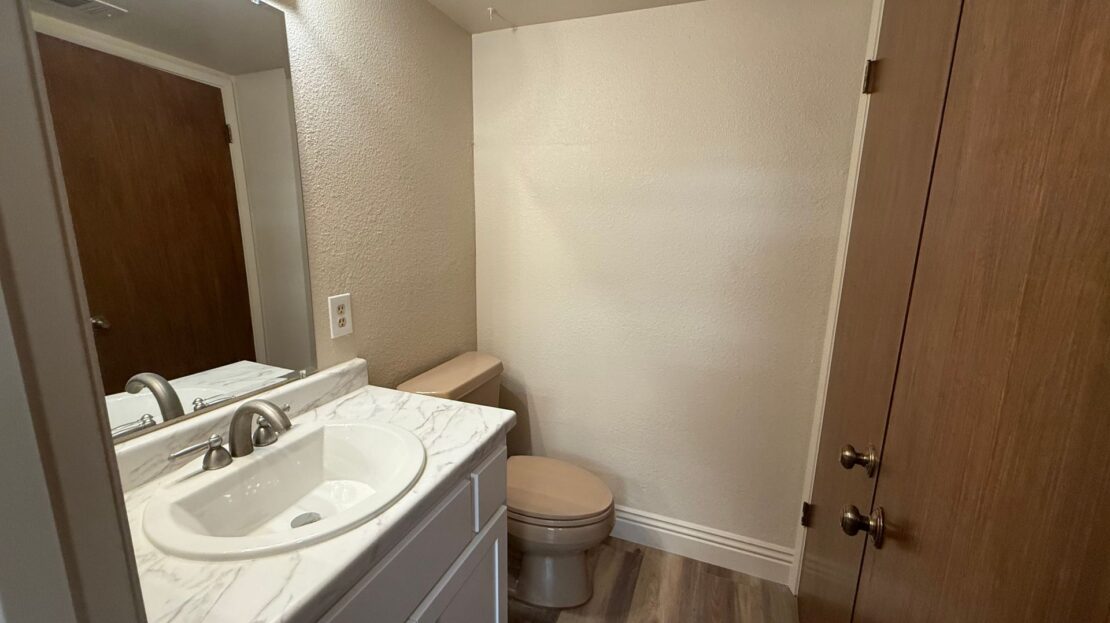 2890 Huntington BLVD Unit 113  - Fresno - California - 2 bed, 2.5 bath rental property