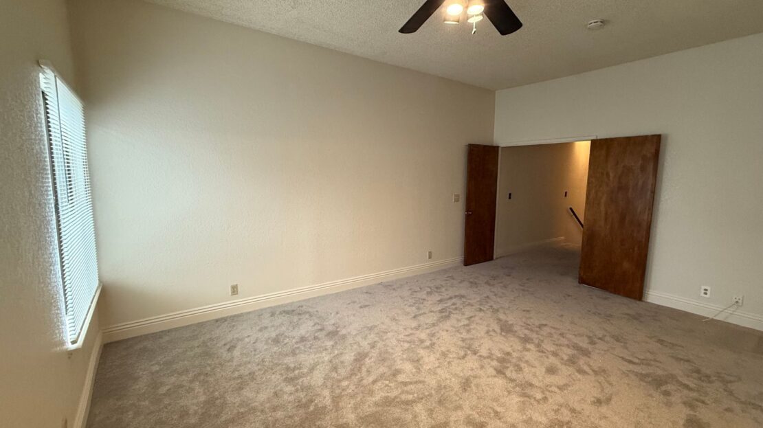 2890 Huntington BLVD Unit 113  - Fresno - California - 2 bed, 2.5 bath rental property