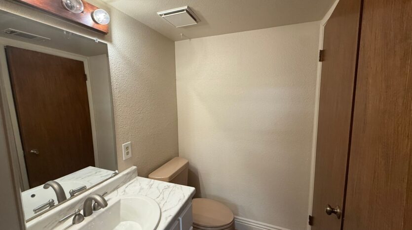 2890 Huntington BLVD Unit 113  - Fresno - California - 2 bed, 2.5 bath rental property