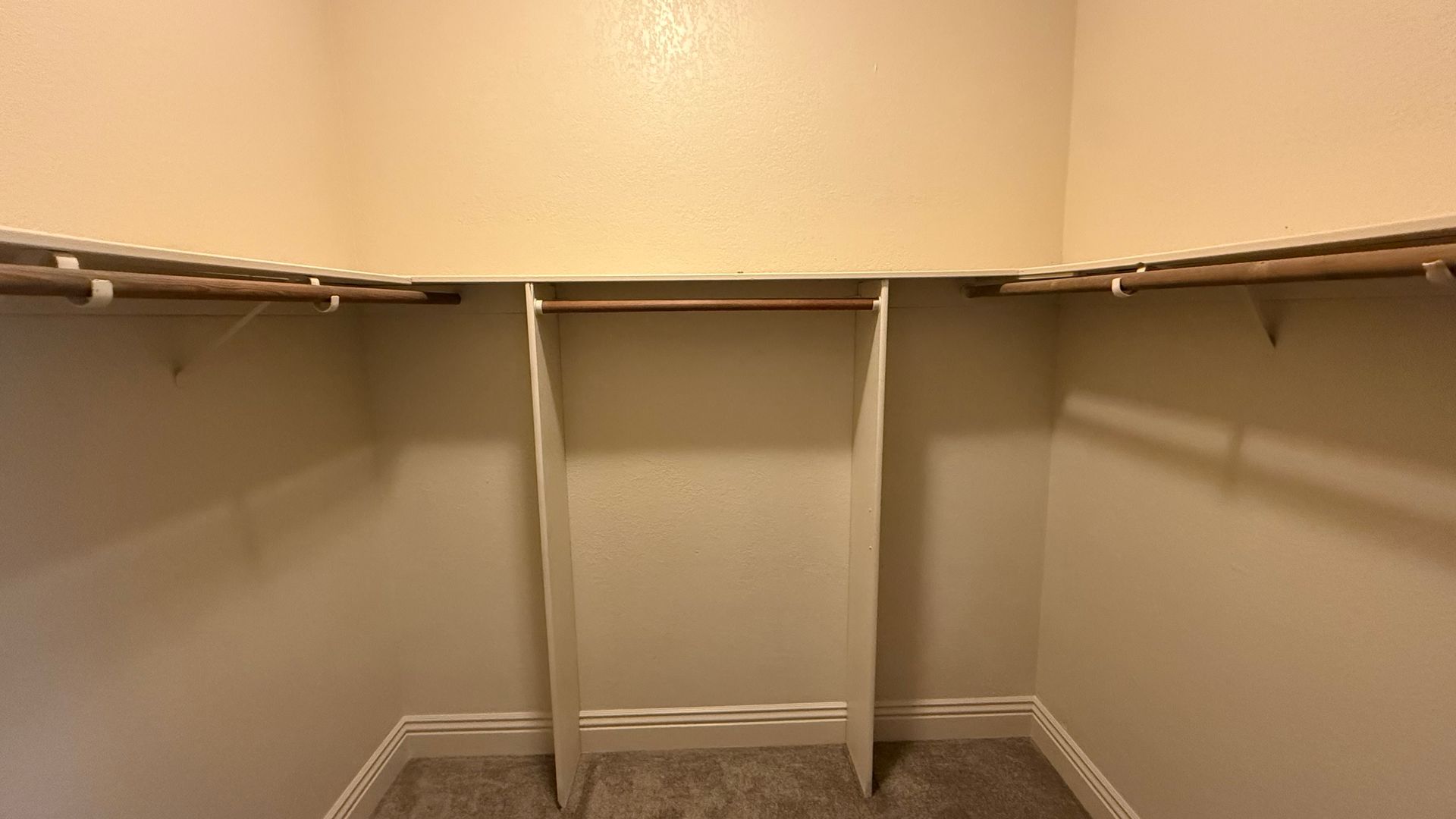 2890 Huntington BLVD Unit 113  - Fresno - California - 2 bed, 2.5 bath rental property