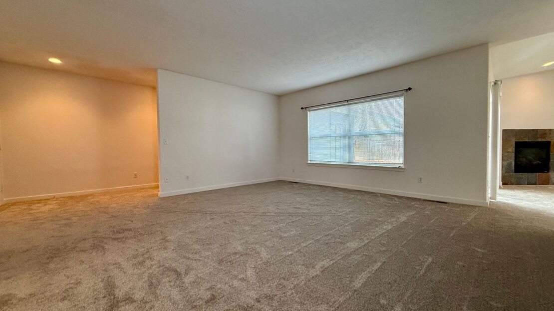 2911 NW 22nd St - Redmond - Oregon - 3 bed, 2 bath rental property