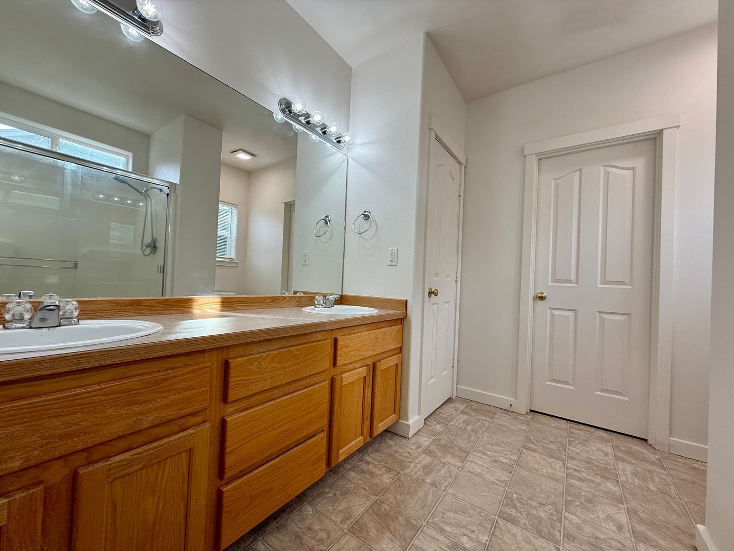 2911 NW 22nd St - Redmond - Oregon - 3 bed, 2 bath rental property