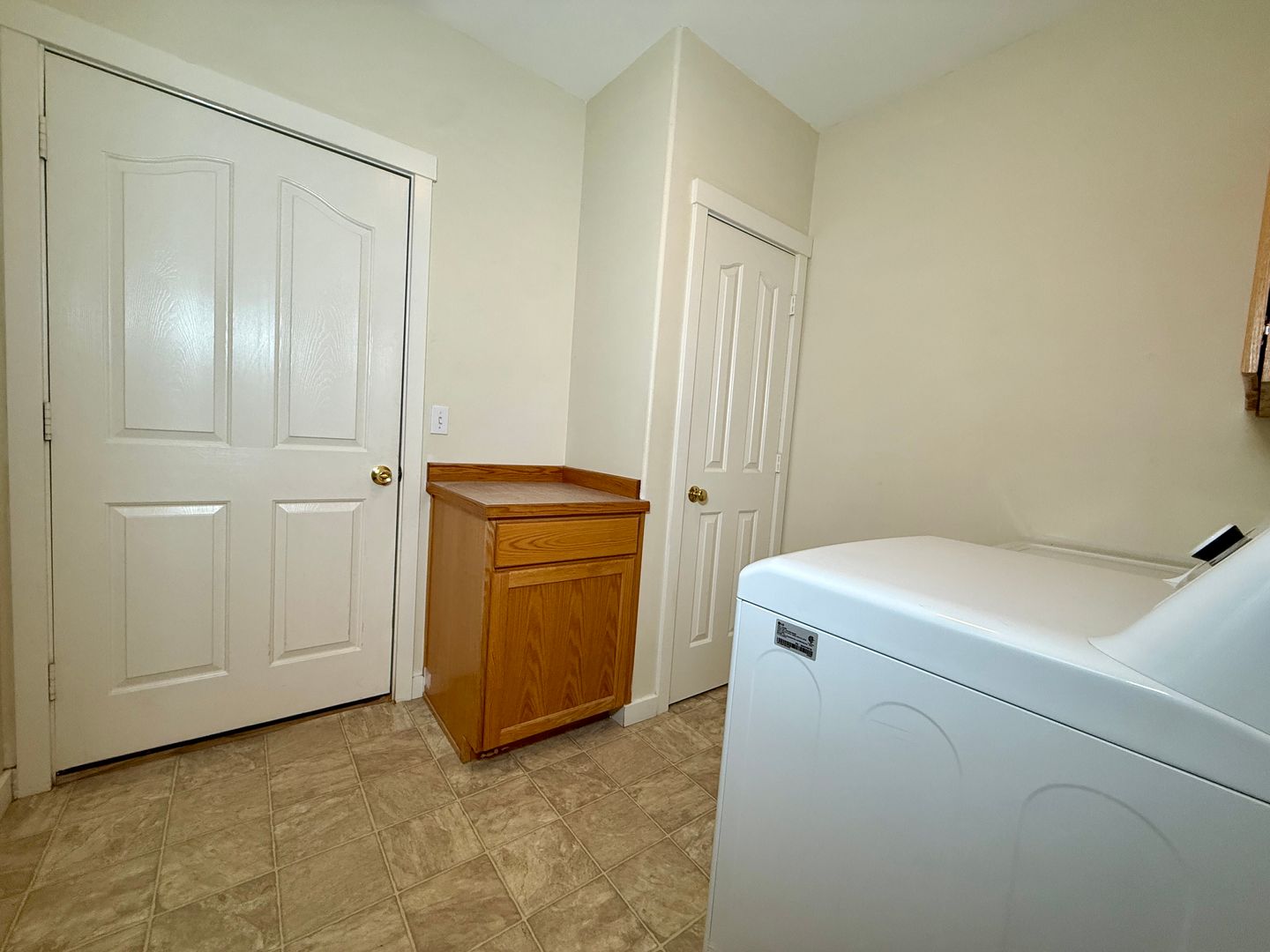 2911 NW 22nd St - Redmond - Oregon - 3 bed, 2 bath rental property