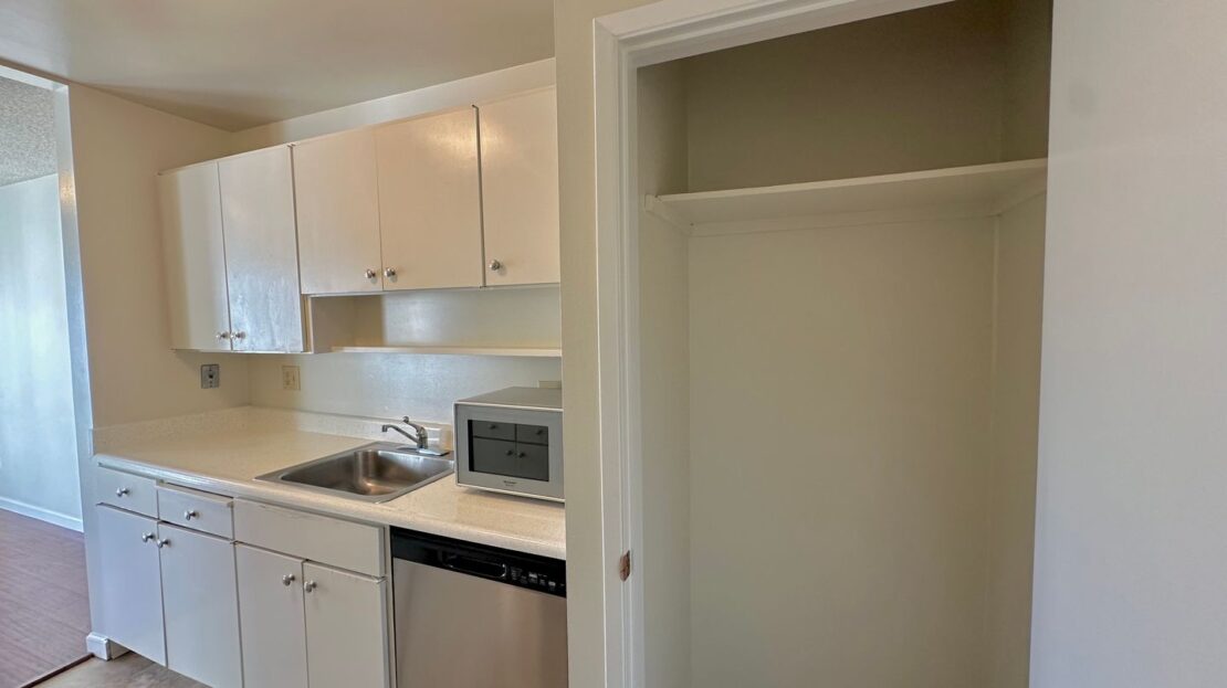 3 Captain Drive #405 - Emeryville - California - 1 bed, 1 bath rental property