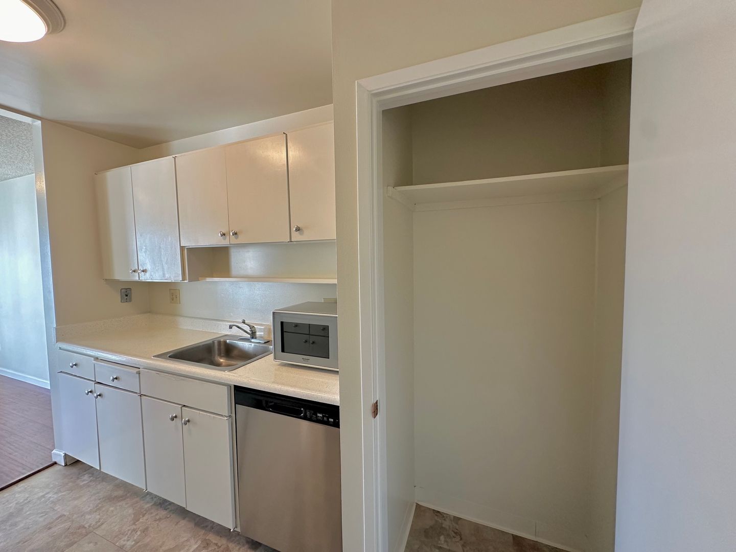 3 Captain Drive #405 - Emeryville - California - 1 bed, 1 bath rental property