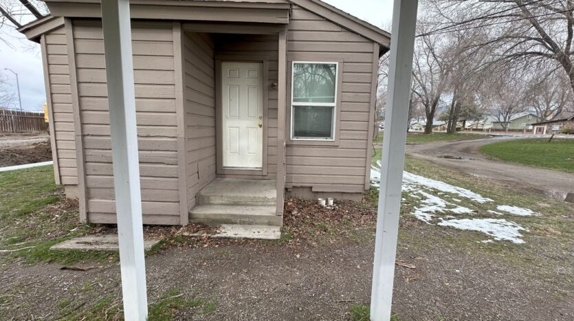 3040 Johnstonville Road - Susanville - California - 2 bed, 1 bath rental property