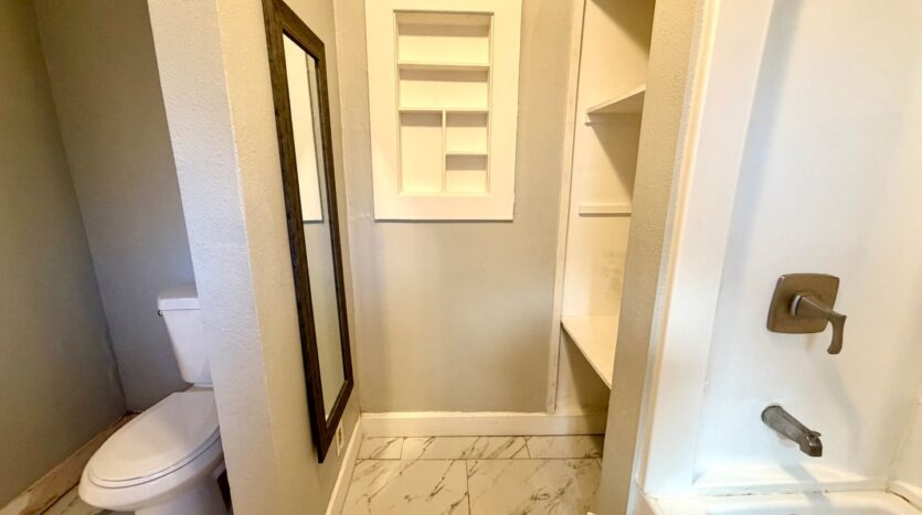 3058 Crescent Way - Thousand Oaks - California - 1 bed, 1 bath rental property