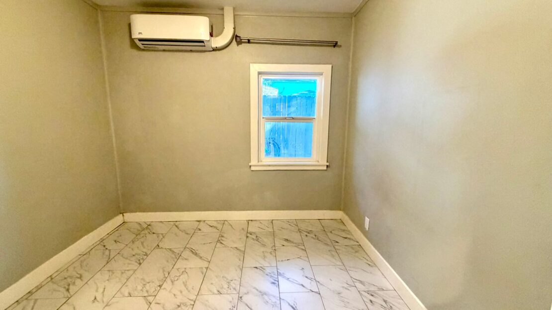 3058 Crescent Way - Thousand Oaks - California - 1 bed, 1 bath rental property