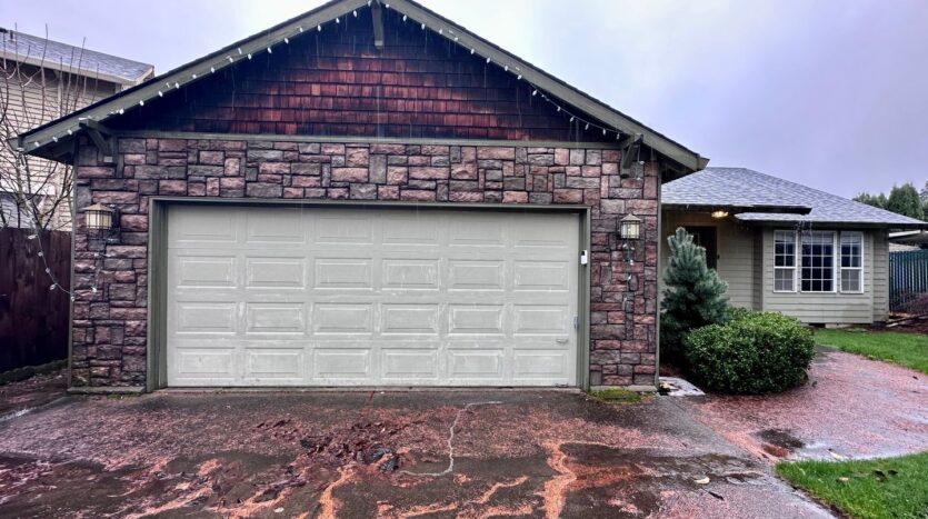 12418 SE Mountain Sun Dr. - Oregon - 3 bed, 2 bath rental property