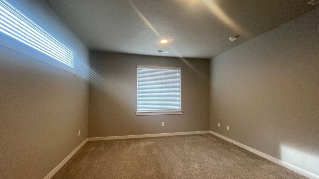 3327 NW 9th St  - Redmond - Oregon - 3 bed, 2 bath rental property