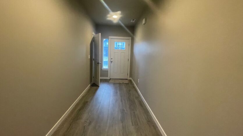 3327 NW 9th St  - Redmond - Oregon - 3 bed, 2 bath rental property