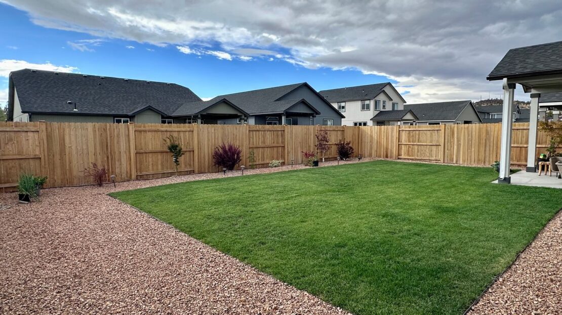 3327 NW 9th St  - Redmond - Oregon - 3 bed, 2 bath rental property