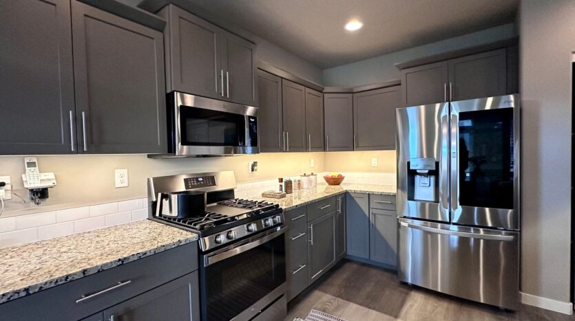 3327 NW 9th St  - Redmond - Oregon - 3 bed, 2 bath rental property