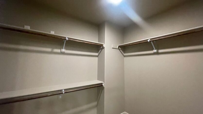 3327 NW 9th St  - Redmond - Oregon - 3 bed, 2 bath rental property