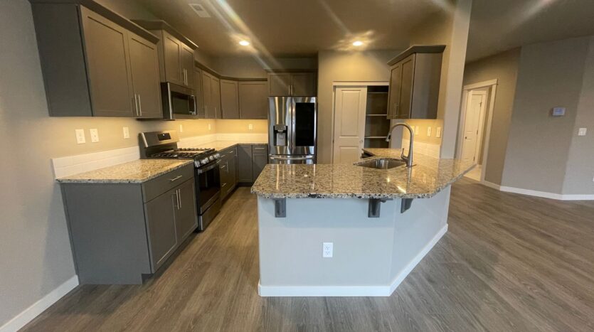 3327 NW 9th St  - Redmond - Oregon - 3 bed, 2 bath rental property