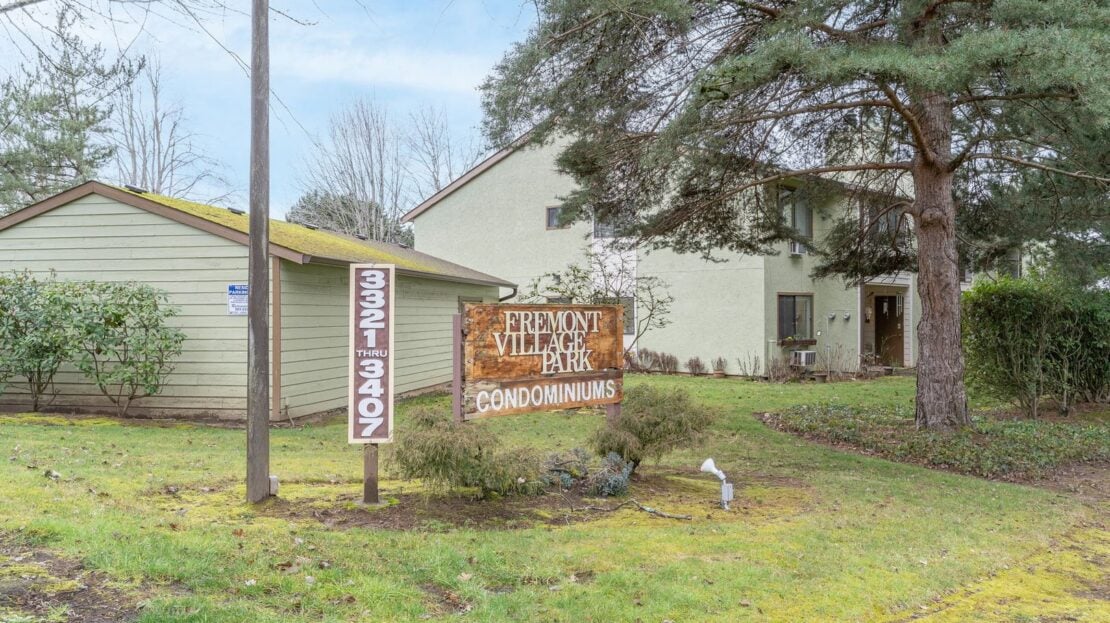 3329 NE 162nd Ave - Portland - Oregon - 3 bed, 2 bath rental property